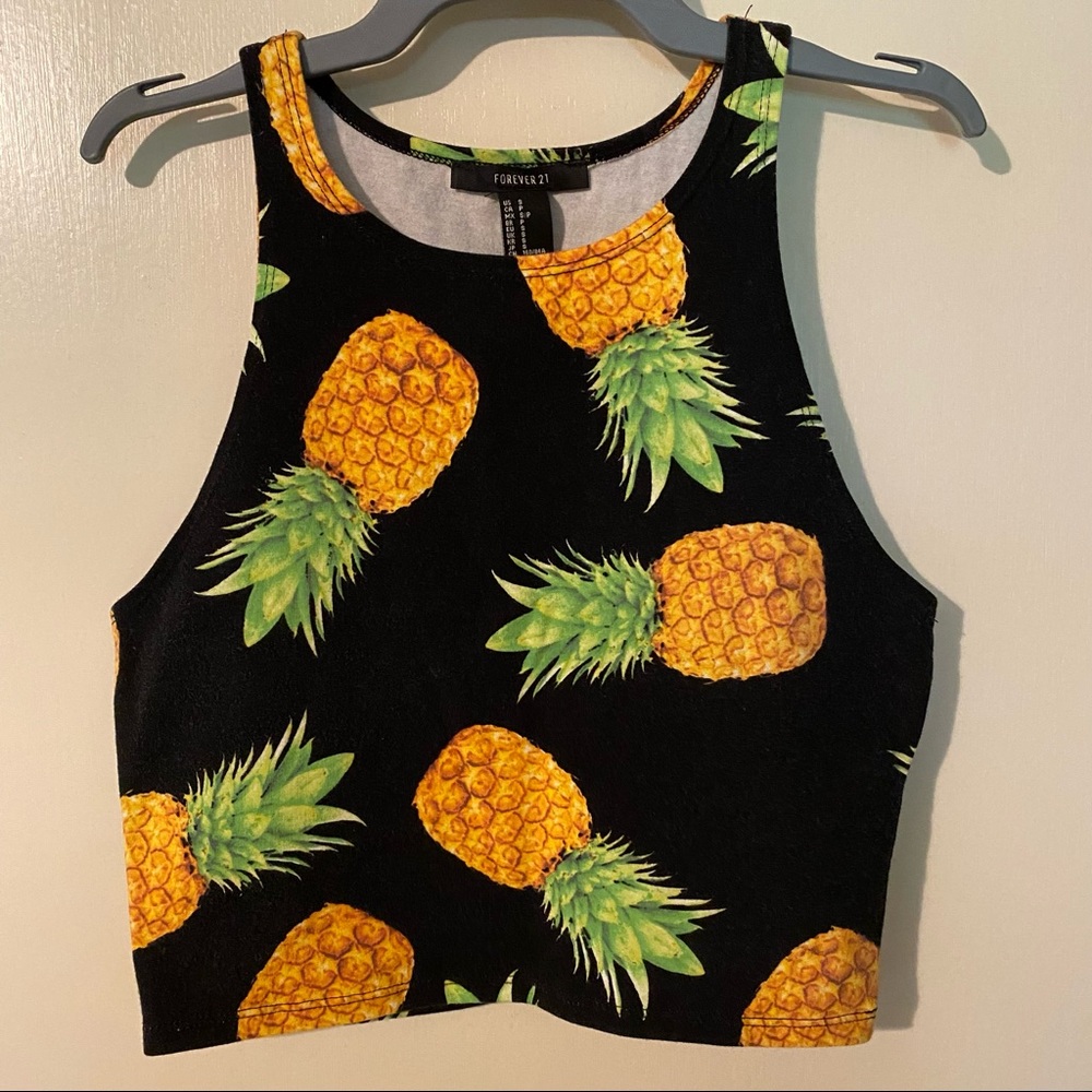 Forever 21 black crop top with pineapple print. Size S